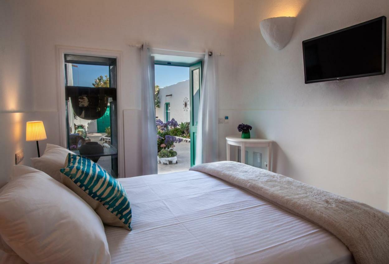 Los Lirios Hotel Rural - Adults Only ティアス エクステリア 写真